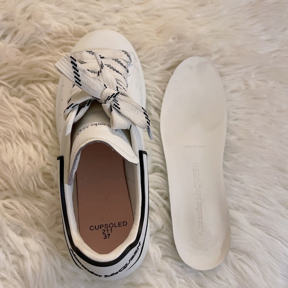 SOLD!! Alexander McQueen sneakers - Picture 10 of 11